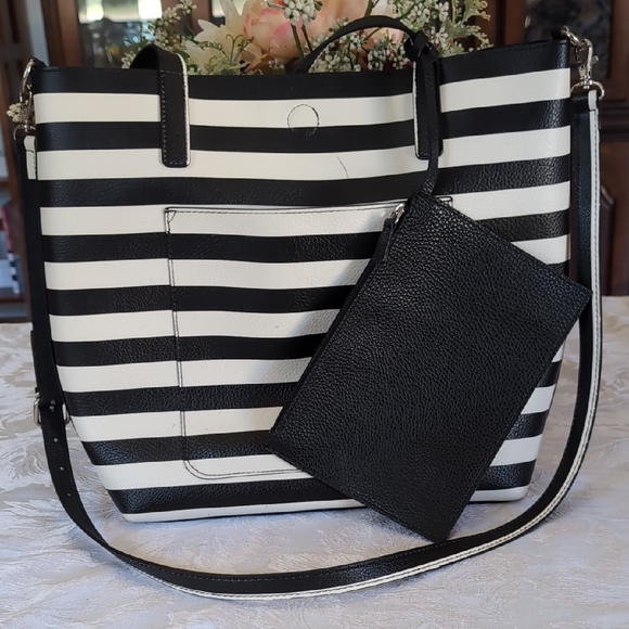Handbags - Black and White Striped Tote Bag with Pouch